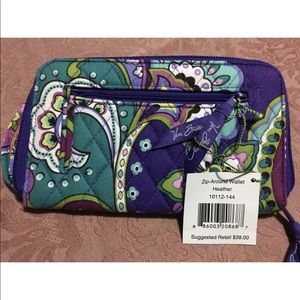 Vera Bradley ZIP around Wallet